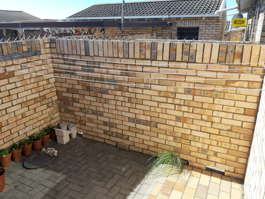 To Let 3 Bedroom Property for Rent in South End Eastern Cape